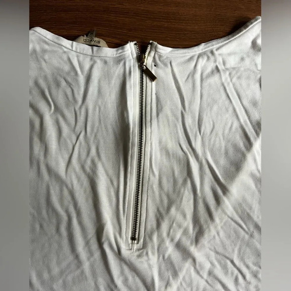 FREE White long sleeve top - Picture 5 of 10